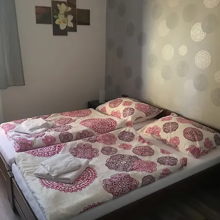 Penzion Restaurace A Blučina