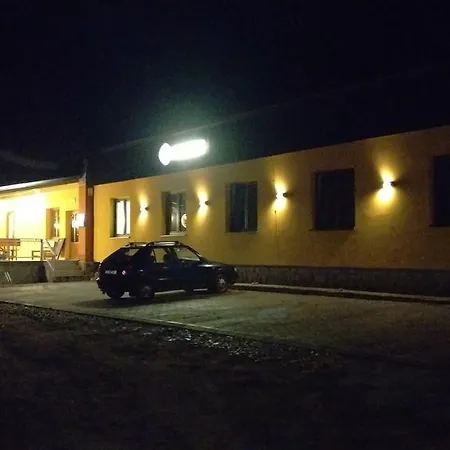 Restaurace A Blučina *