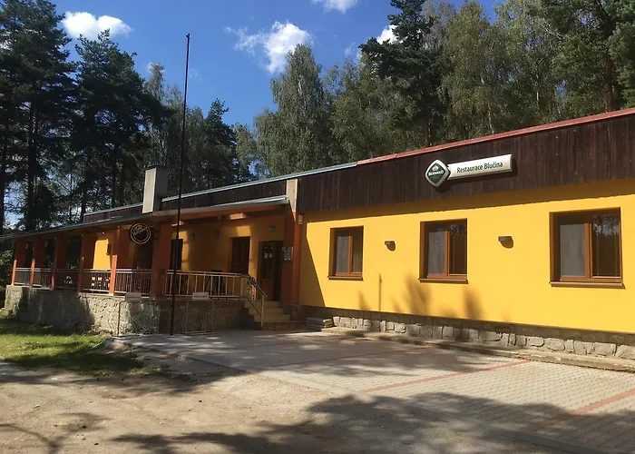 Πανσιόν Restaurace A Blucina