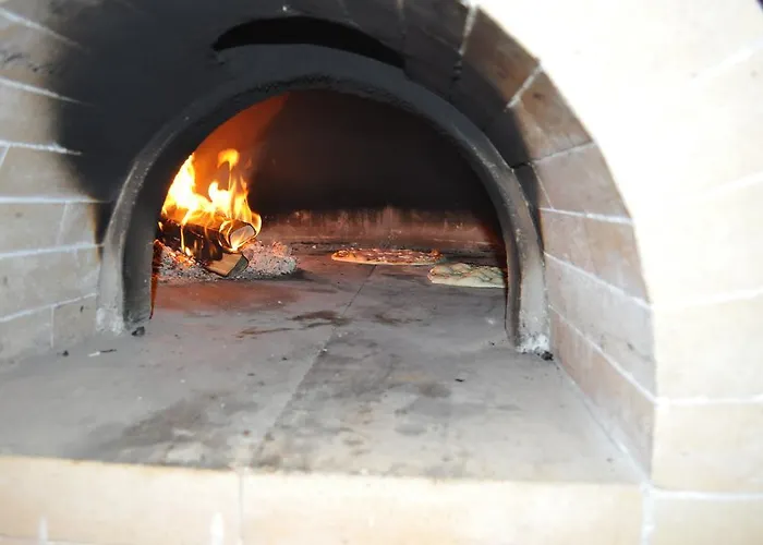 Restaurace A Blucina *