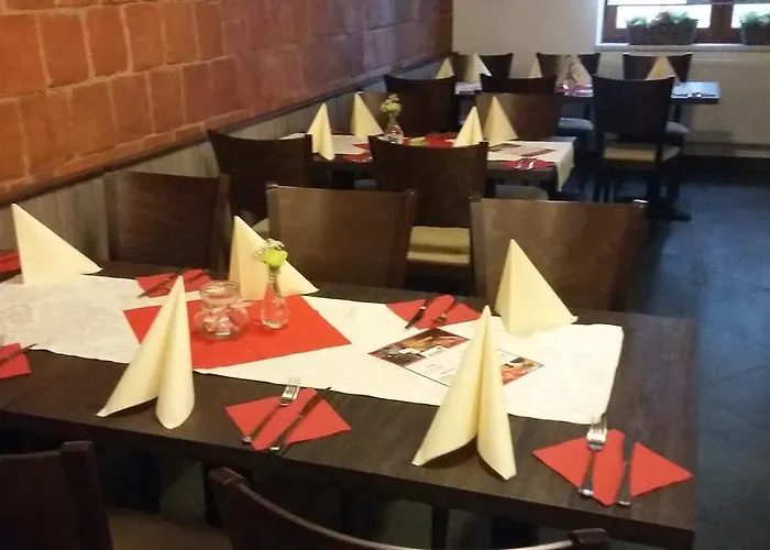 Πανσιόν Restaurace A Blucina *