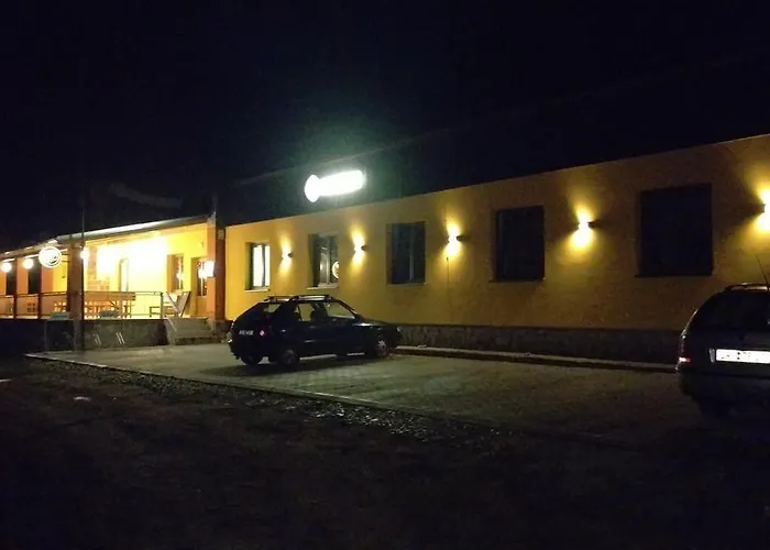 Restaurace A Blucina *